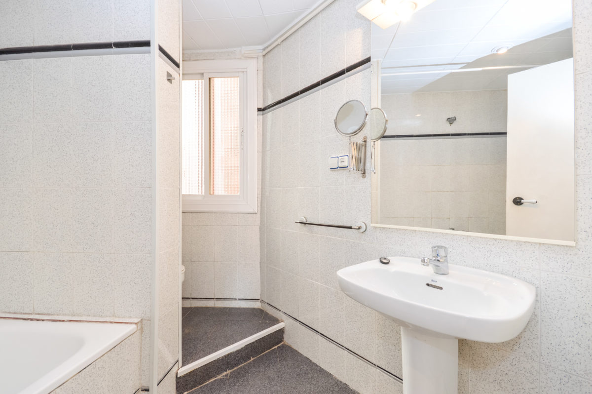 2-bedroom flat in Sant Martí, 40 m² · 2
