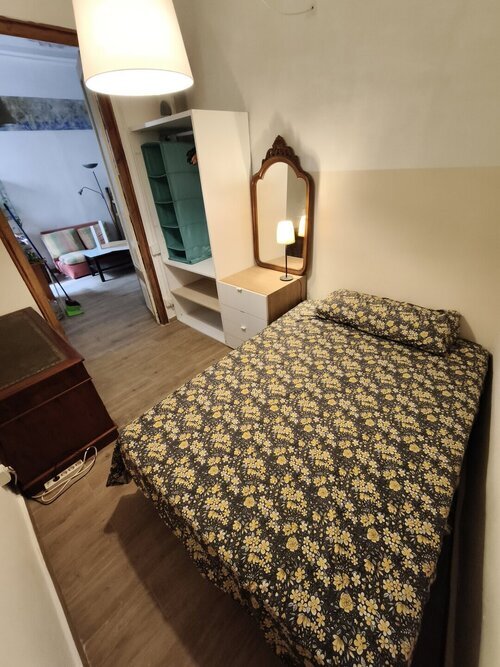 Room · Ciutat Vella