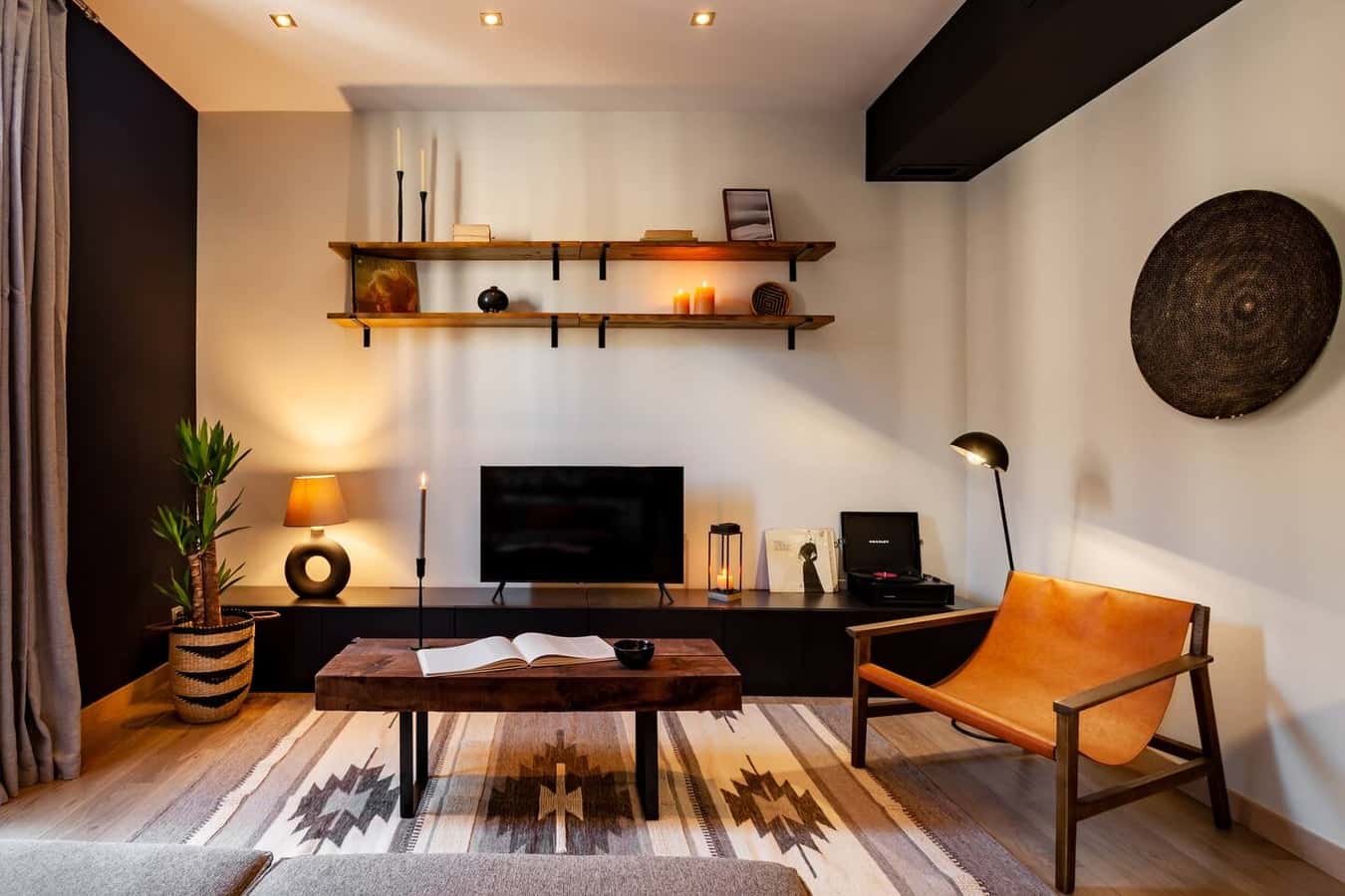 Furnished 2-bedroom flat in Eixample, 95 m² · 2
