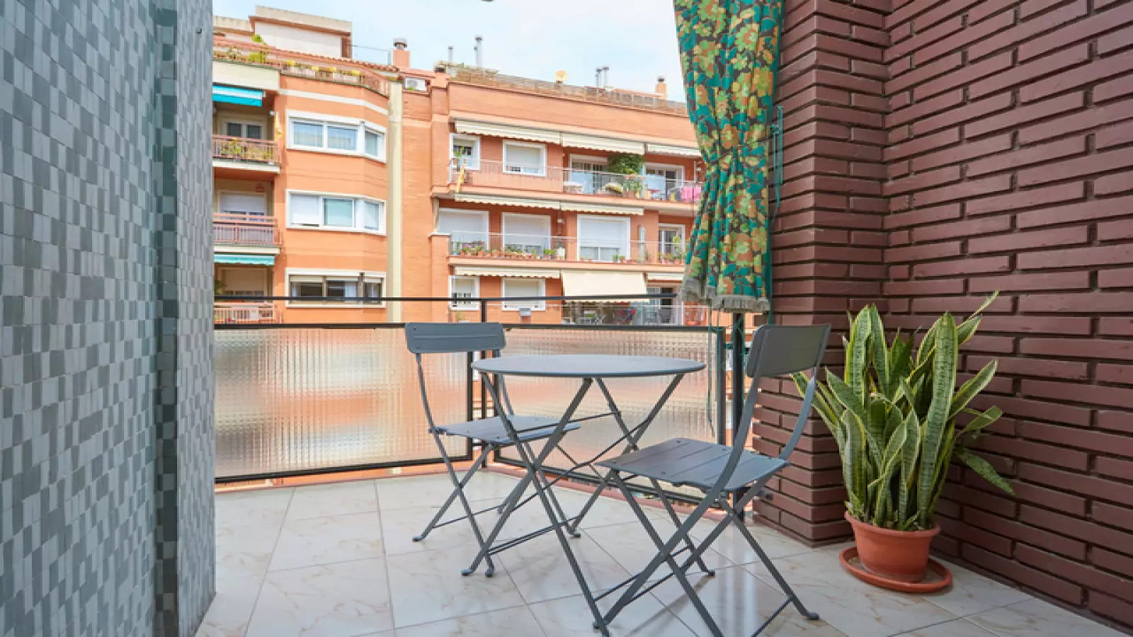 Furnished 1-bedroom flat in Eixample, 70 m² · 3