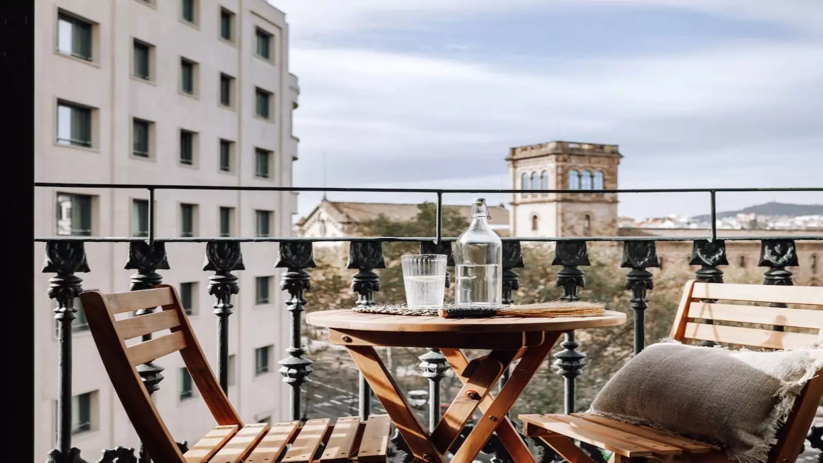 Furnished 1-bedroom flat in Eixample, 51 m² · 2