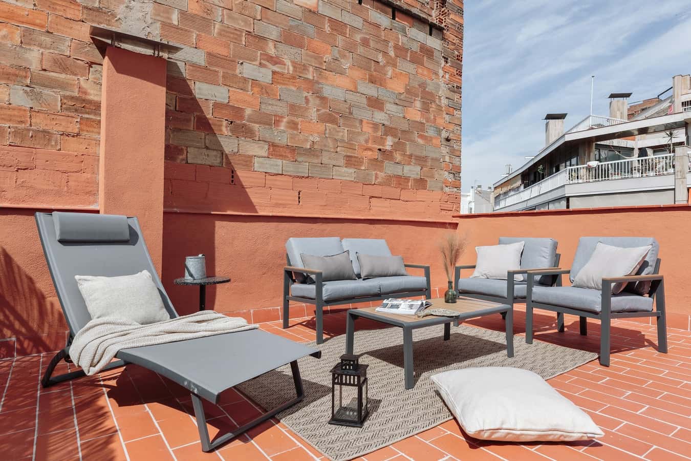 Furnished 2-bedroom flat in Eixample, 65 m² · 2