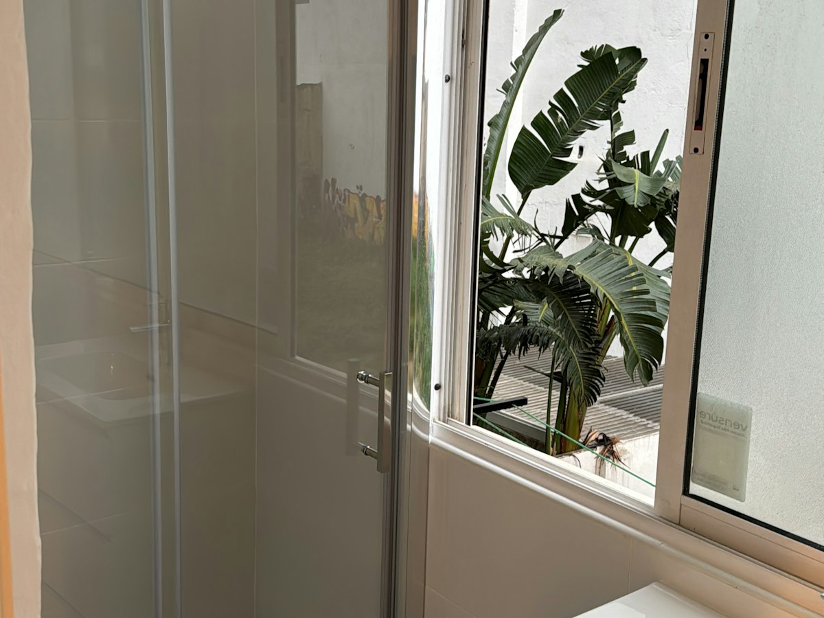 Furnished room in a 4-person shared flat in Sant Martí · 3