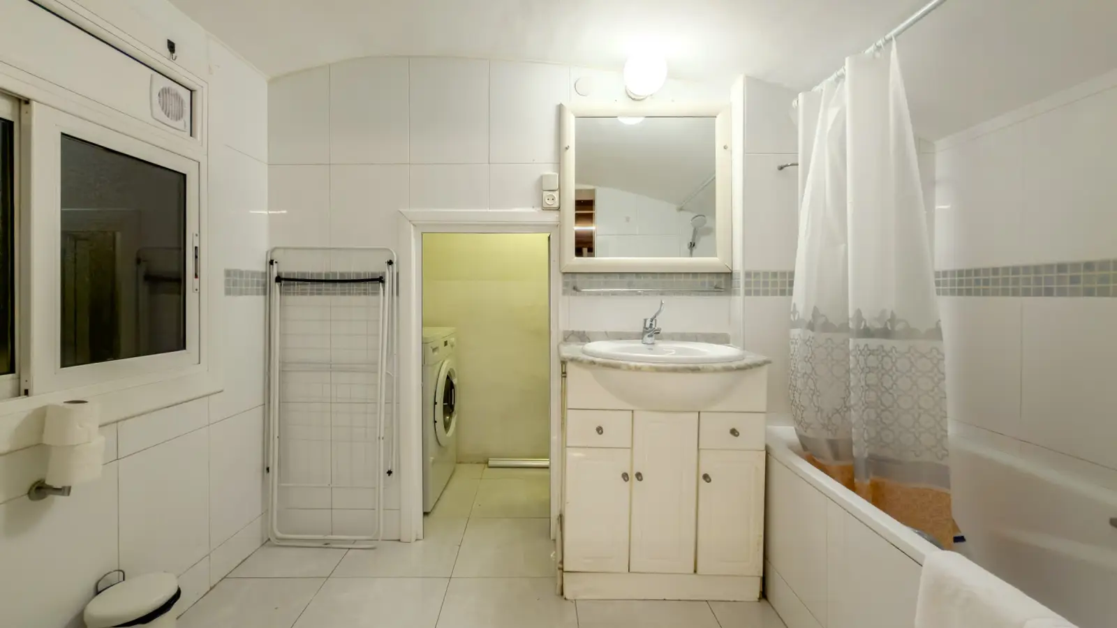 Furnished 1-bedroom flat in Eixample, 30 m² · 3