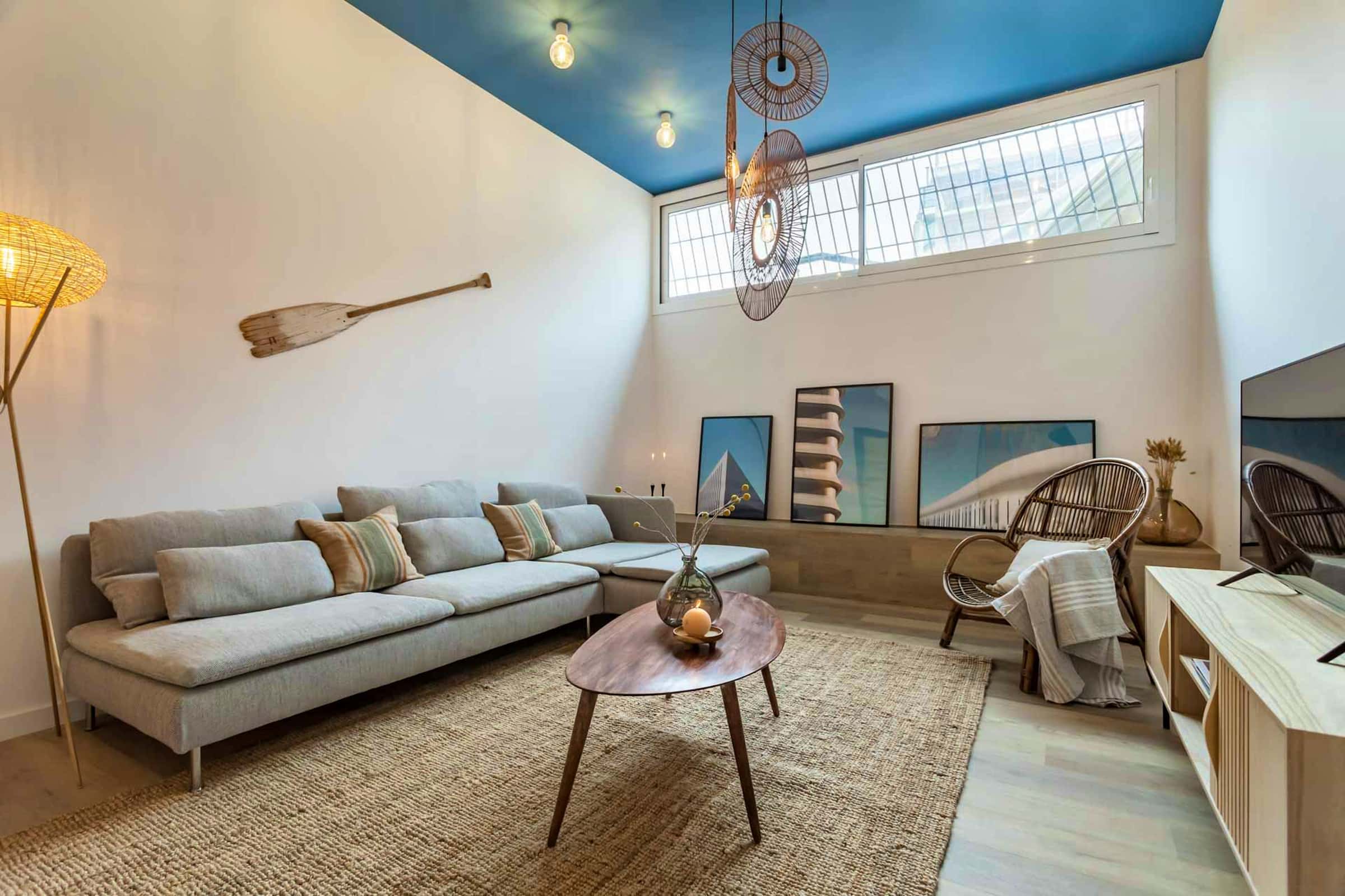 Furnished 3-bedroom flat in Eixample, 170 m² · 2