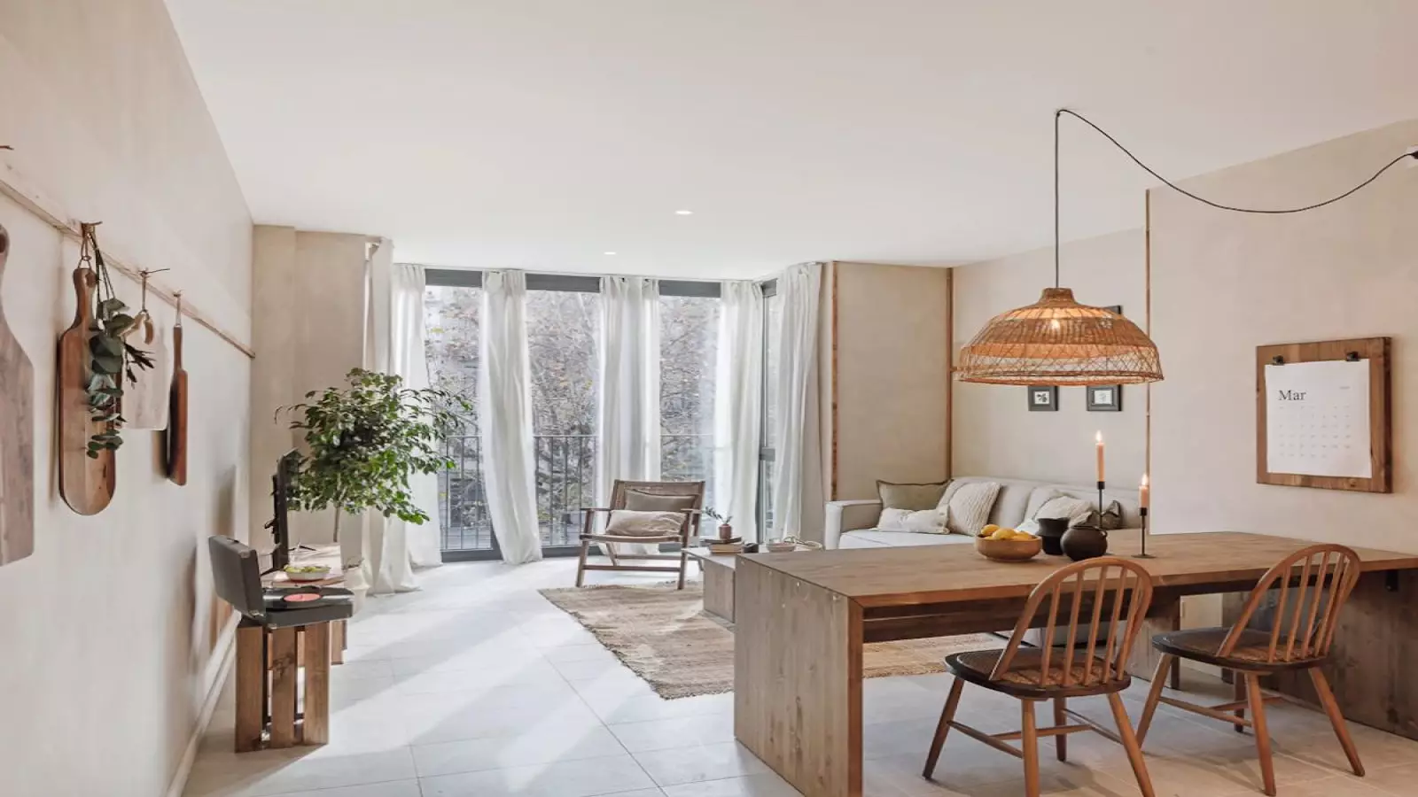 Furnished 2-bedroom flat in Eixample, 84 m² · 3