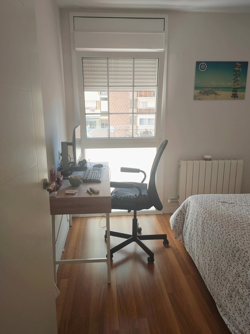 Room in a 3-person shared flat in Sants-Montjuïc · 4