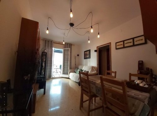 Room in a 4-person shared flat in Eixample · 3