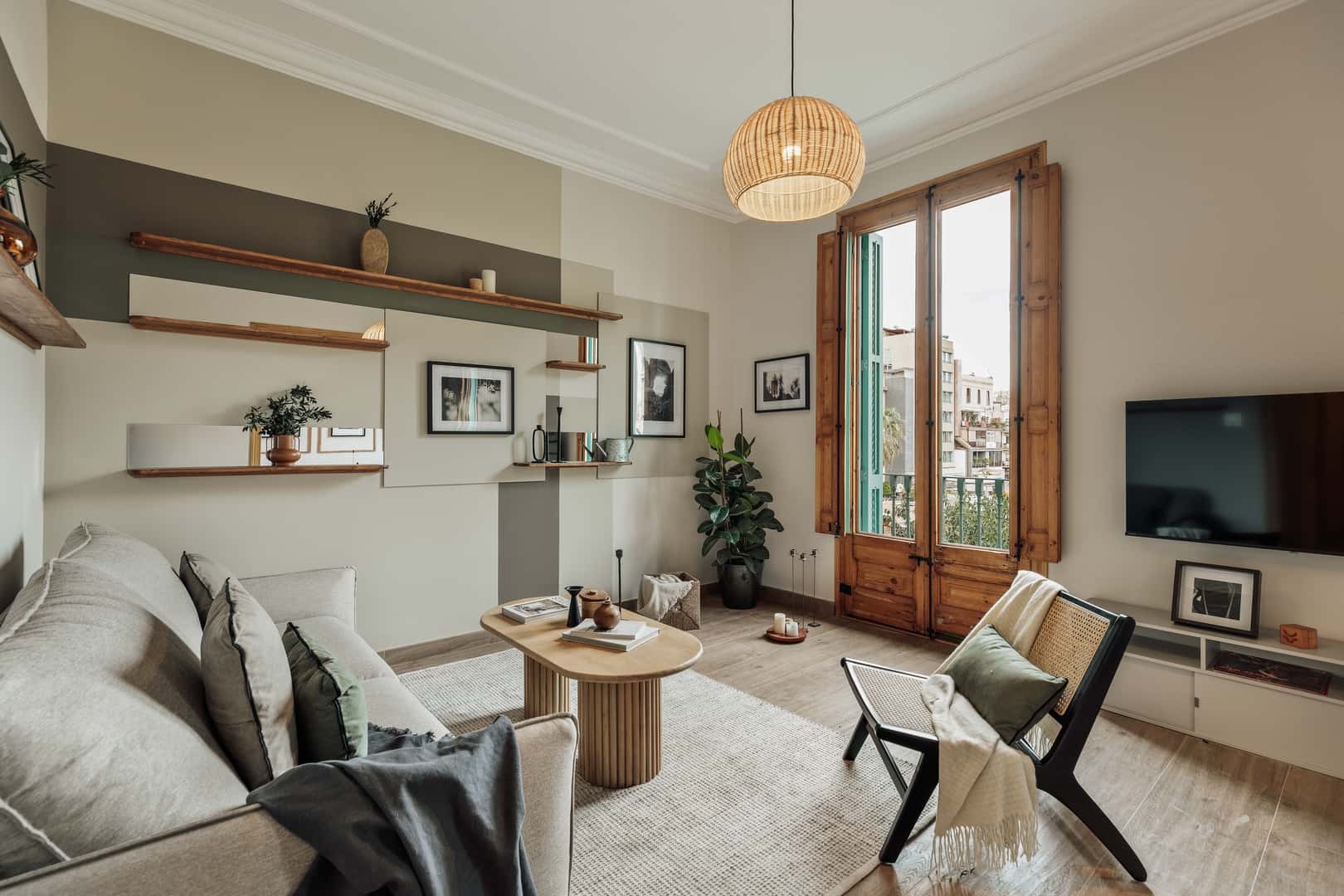 Furnished 3-bedroom flat in Eixample, 102 m² · 2