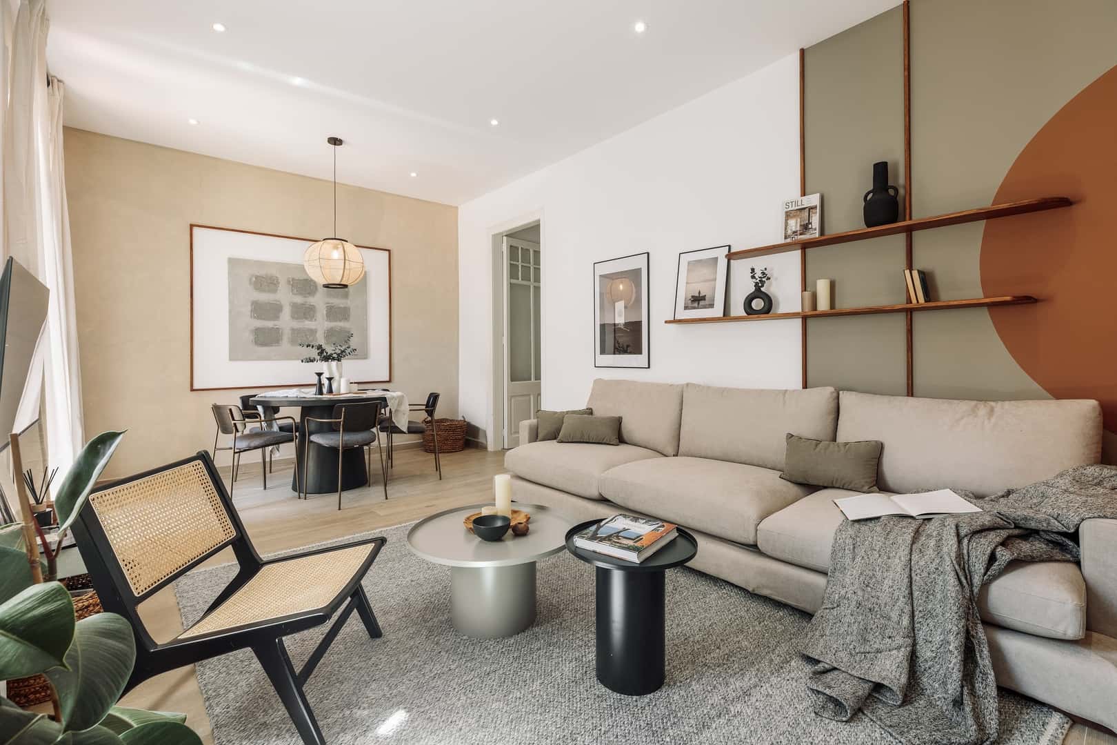 Furnished 3-bedroom flat in Eixample, 86 m² · 3
