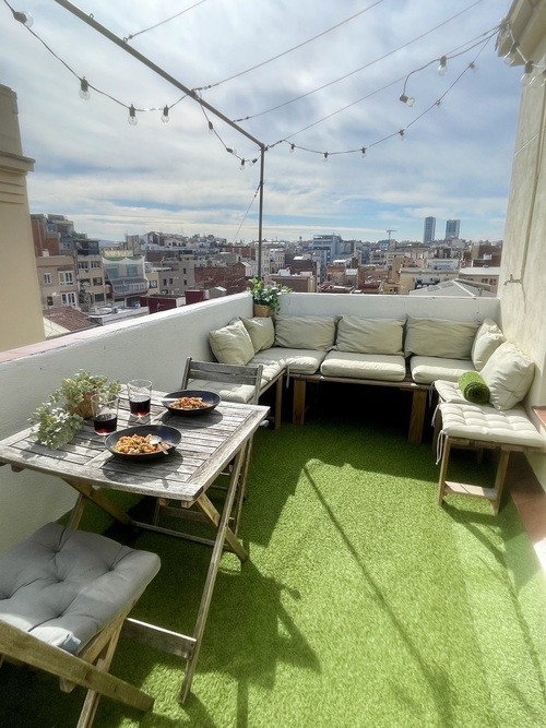 Room in a 2-person shared flat in Barcelona