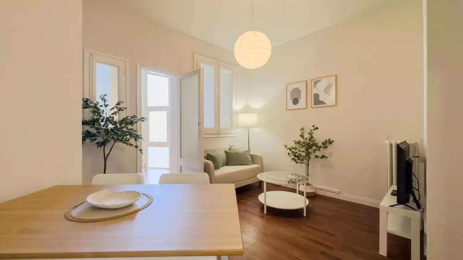 Furnished 1-bedroom flat in Sarrià–Sant Gervasi · 2