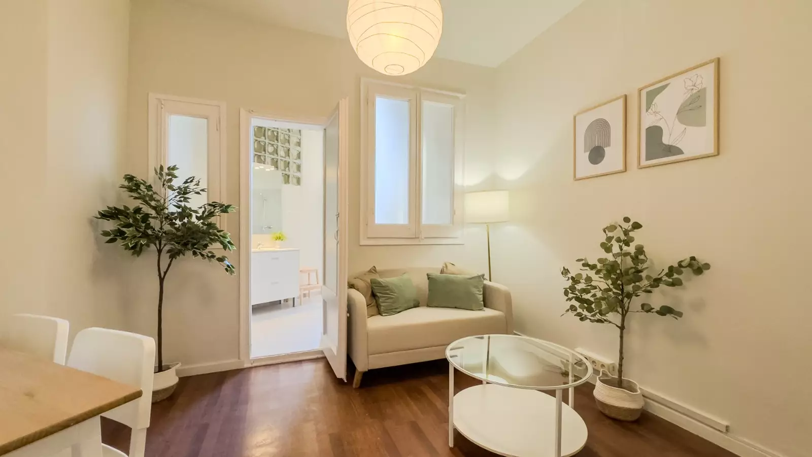 Furnished 1-bedroom flat in Sarrià–Sant Gervasi · 4
