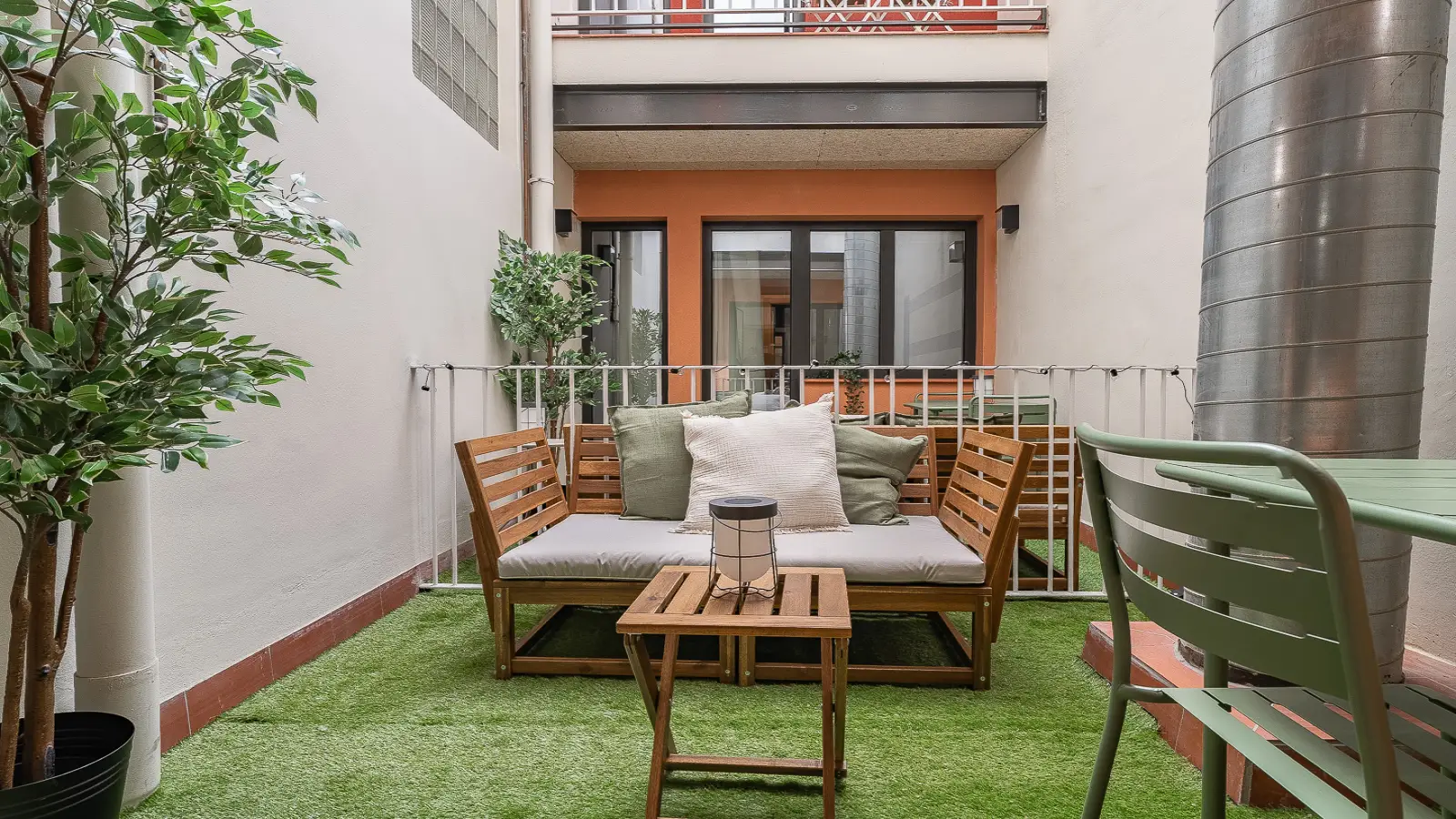 Furnished room in a shared flat in Sants-Montjuïc · 2