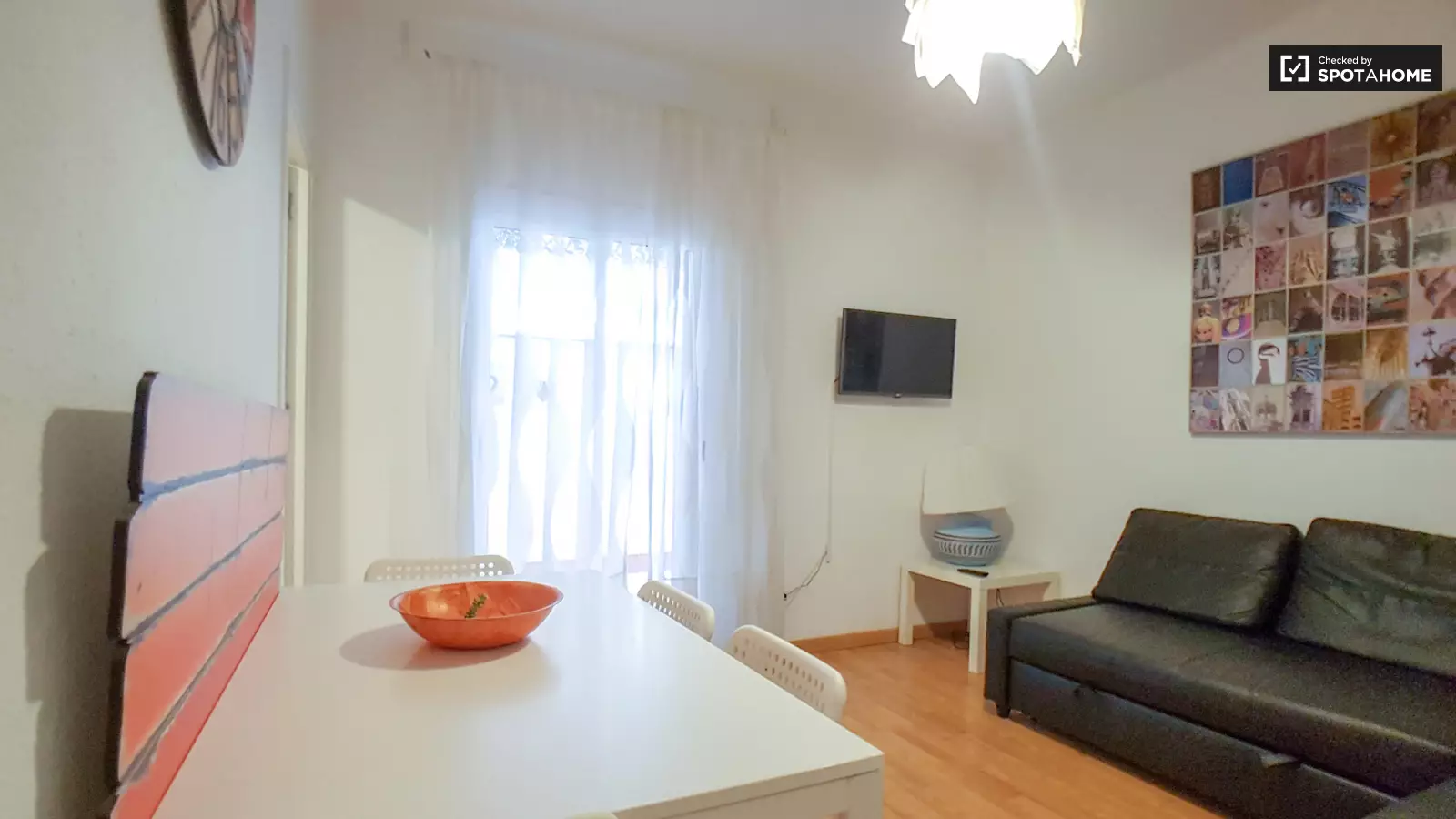 Furnished 3-bedroom flat in Eixample, 75 m² · 4