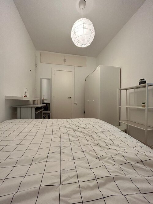 Room in a 3-person shared flat in Eixample · 2
