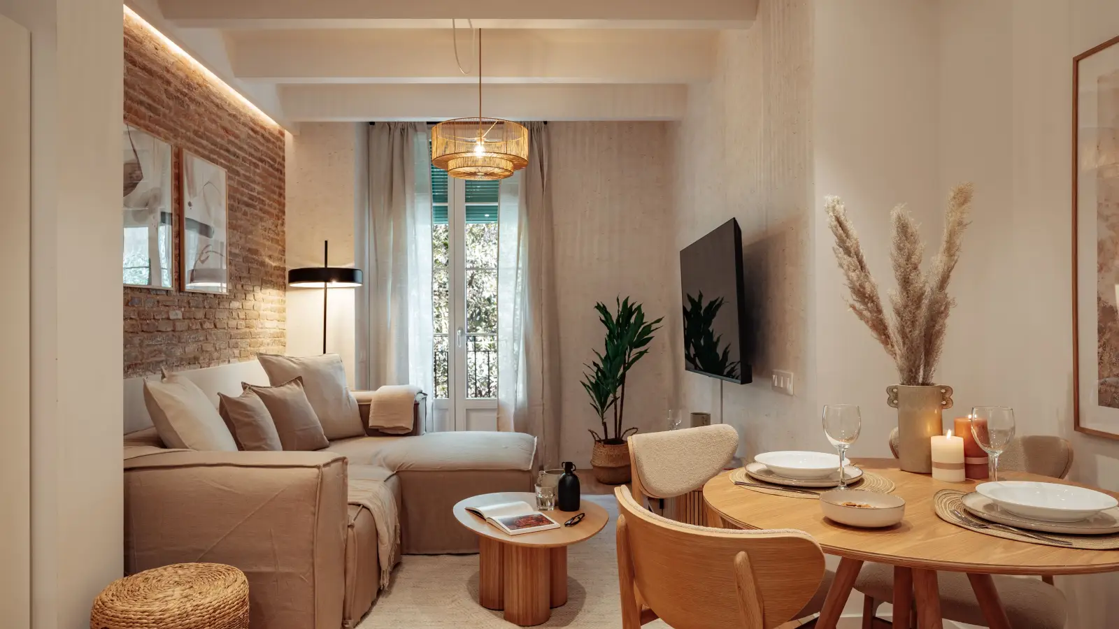 Furnished 1-bedroom flat in Eixample, 60 m² · 2