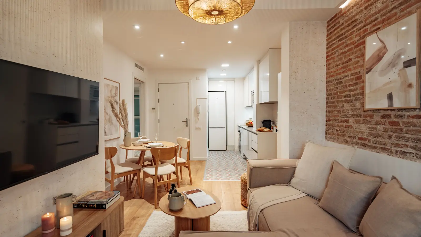 Furnished 1-bedroom flat in Eixample, 60 m² · 4