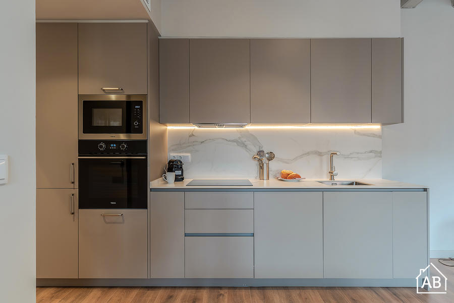 Furnished 5-bedroom flat in Eixample, 111 m² · 4