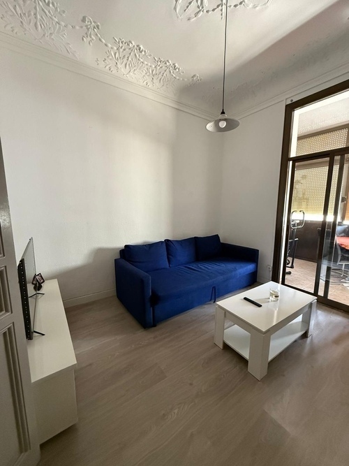 Room in a shared flat in Eixample · 3