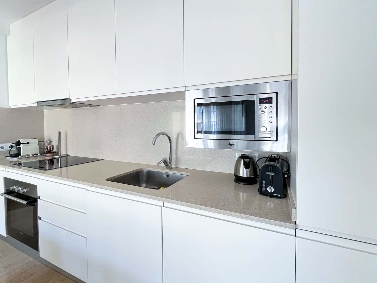 Furnished 2-bedroom flat in Sants-Montjuïc, 52 m² · 3
