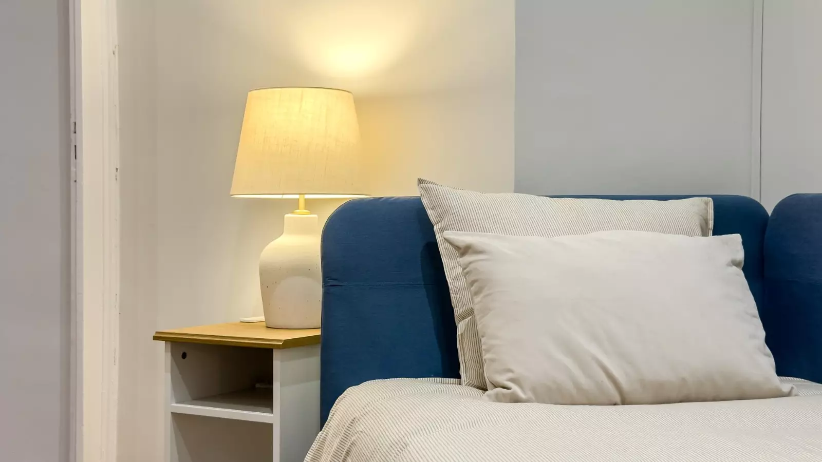 Habitación amueblada en piso compartido en Gràcia · 4