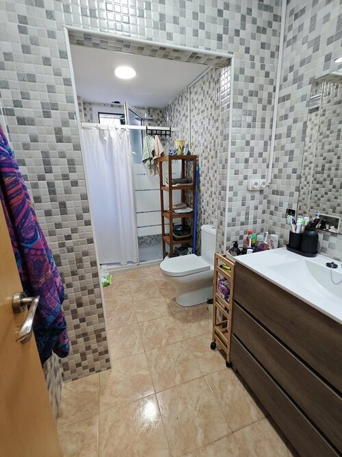 Habitación en piso compartido de 4 personas en Nou Barris · 4