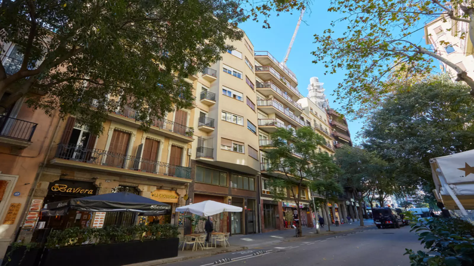 Furnished 2-bedroom flat in Eixample, 75 m² · 4