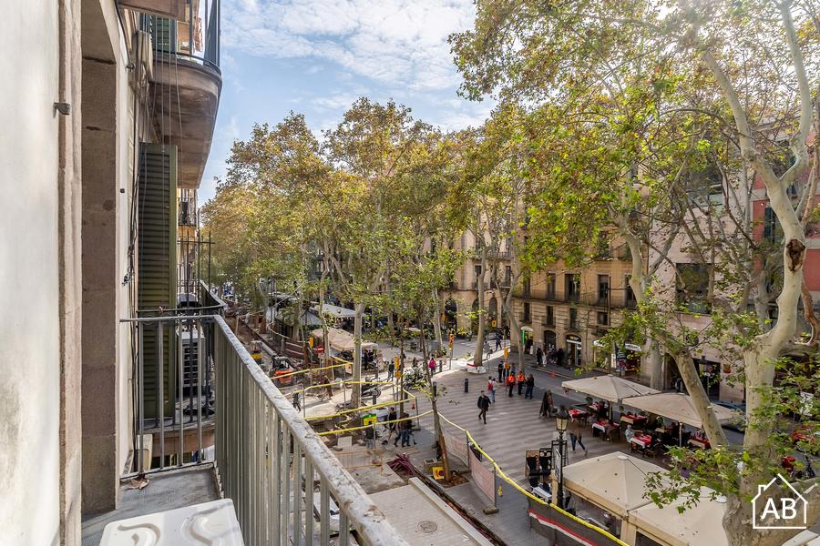 Furnished 2-bedroom flat in Eixample, 63 m² · 2
