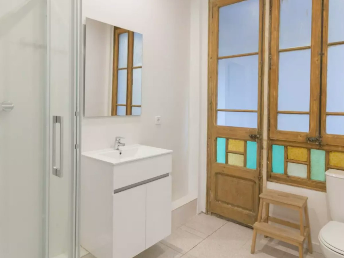 Habitación amueblada en piso compartido de 10 personas en Sants-Montjuïc · 4