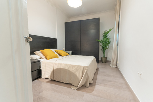 Habitación en piso compartido de 3 personas en Eixample · 4