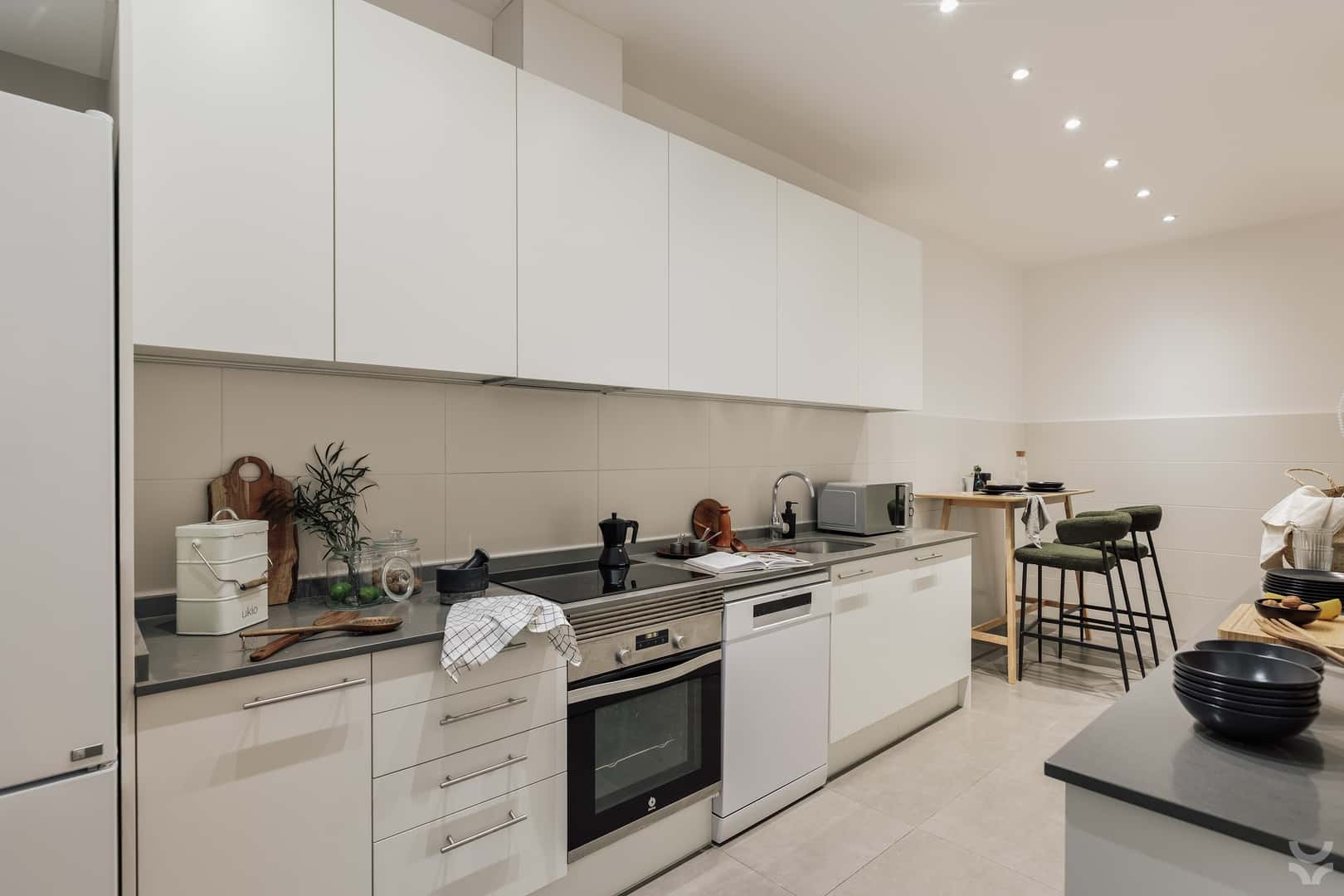 Furnished 3-bedroom flat in Eixample, 114 m² · 2