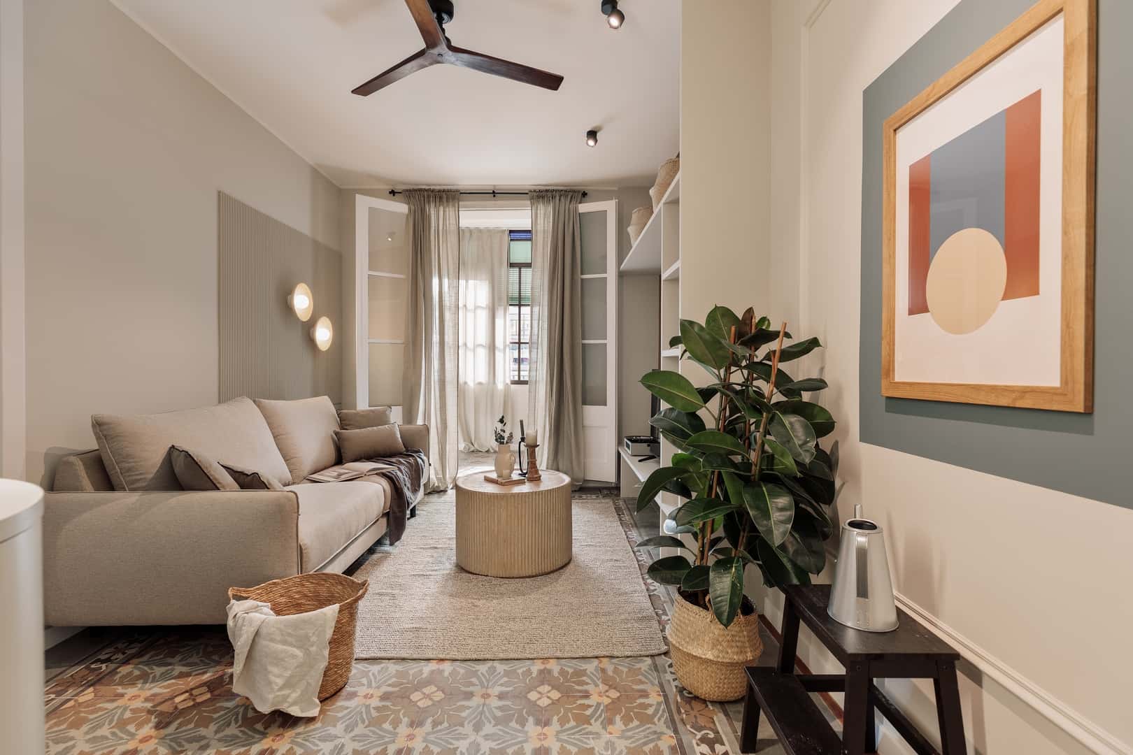 Furnished 2-bedroom flat in Eixample, 85 m² · 2