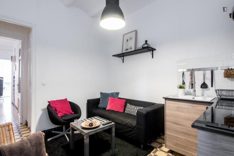 Furnished room in a 4-person shared flat in L'Hospitalet · 2