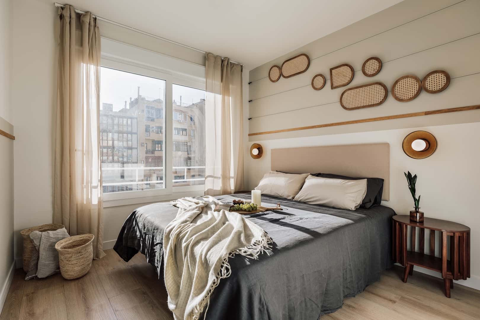 Furnished 3-bedroom flat in Eixample, 83 m² · 3