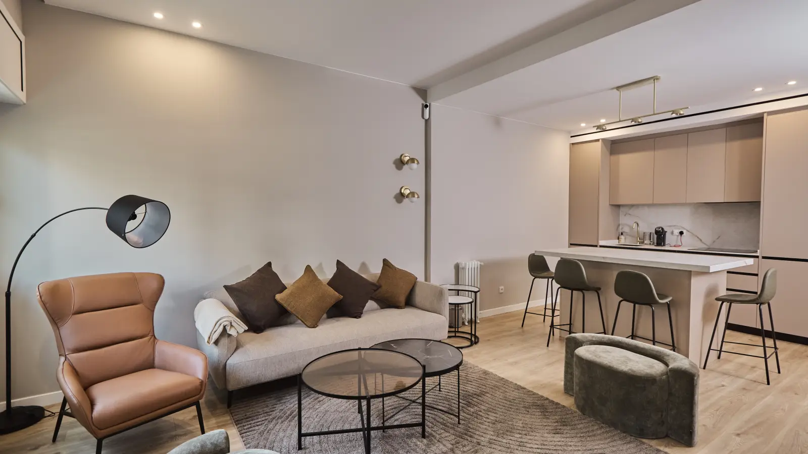 Furnished 3-bedroom flat in Eixample, 94 m² · 3