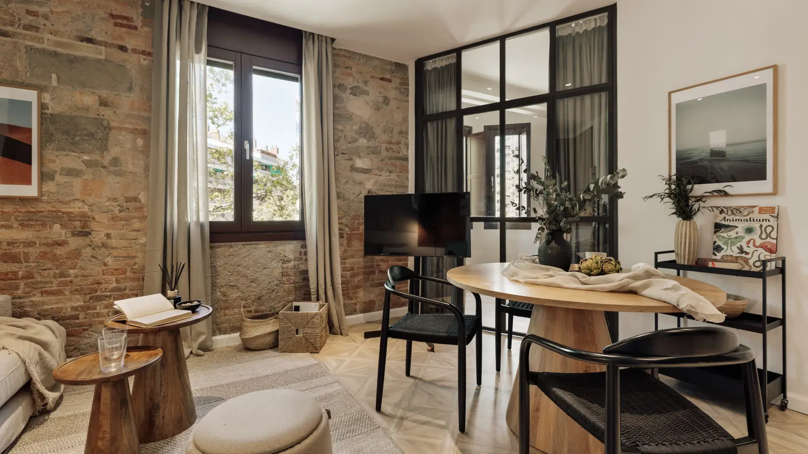 Furnished 1-bedroom flat in Eixample, 44 m² · 3