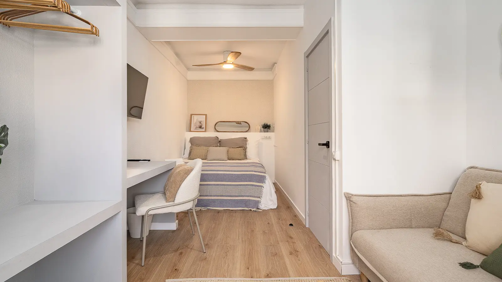 Furnished room in a 4-person shared flat in Sant Martí · 2