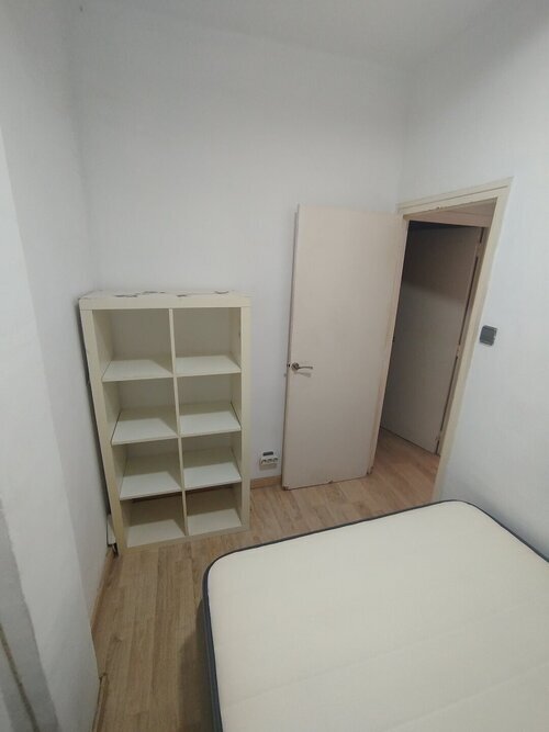 Room in a 2-person shared flat in Ciutat Vella · 2