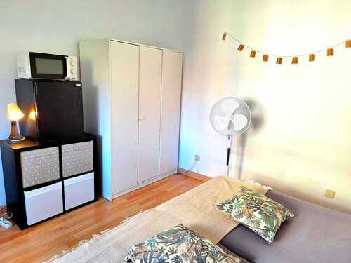 Room in a 5-person shared flat in Sants-Montjuïc · 3