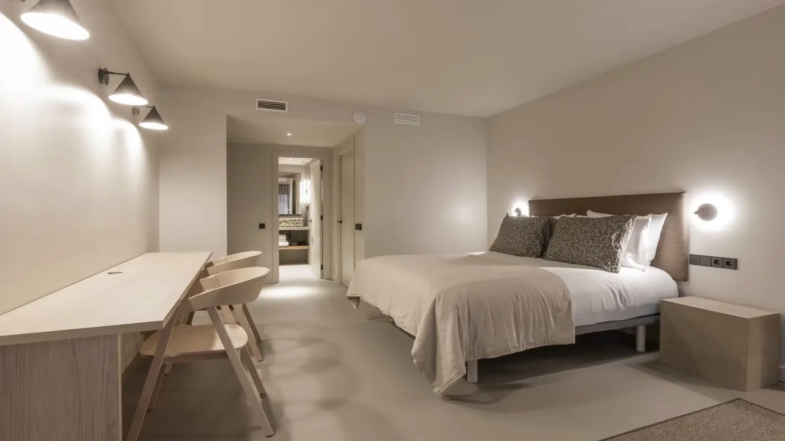Furnished 1-bedroom flat in Eixample, 120 m² · 4