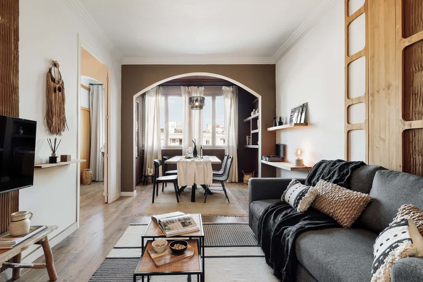 Furnished 1-bedroom flat in Eixample, 70 m² · 3