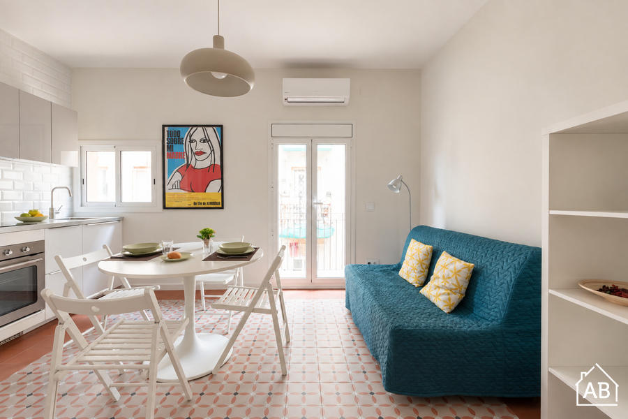 Furnished 2-bedroom flat in Ciutat Vella, 32 m² · 2