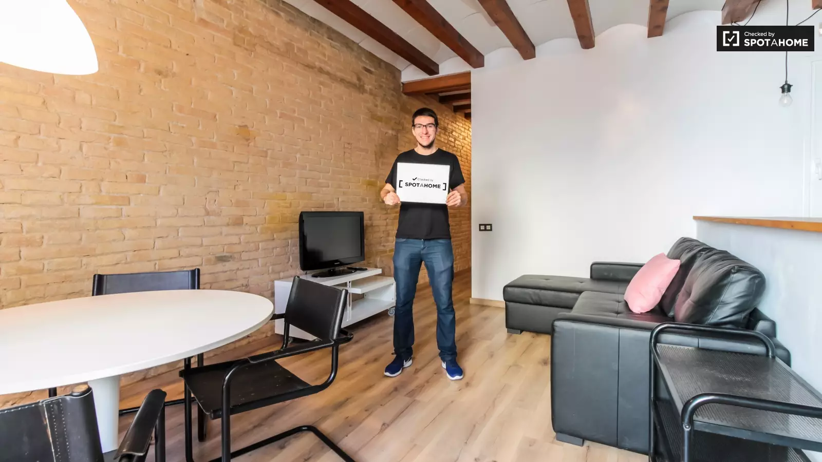 Furnished 3-bedroom flat in Sants-Montjuïc, 90 m² · 4