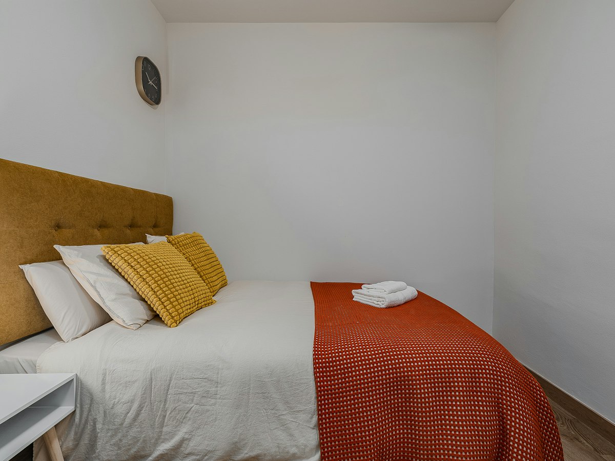 Furnished room in a 7-person shared flat in L'Hospitalet · 2