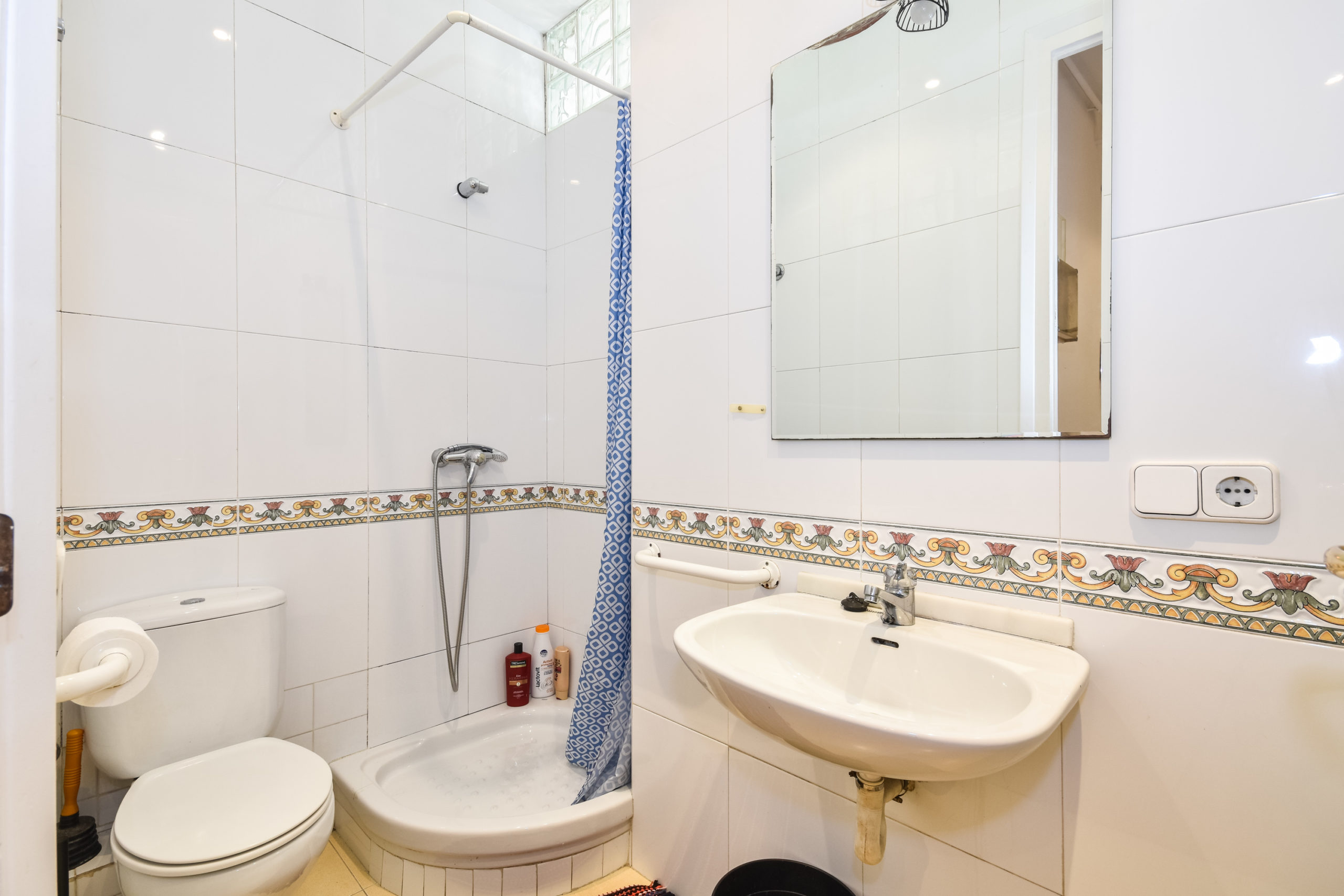 Piso de 2 dormitorios en Gràcia, 60 m² · 2