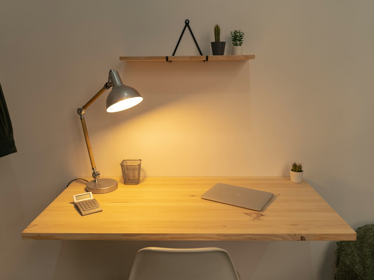 Furnished room in a 5-person shared flat in Ciutat Vella · 3