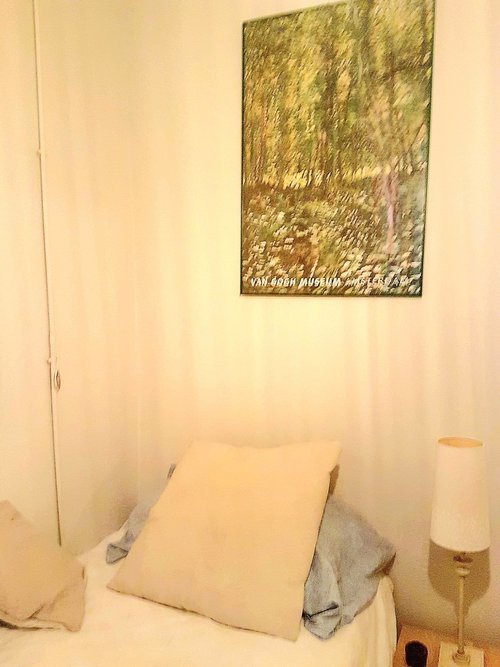 Room in a 3-person shared flat in Eixample · 2