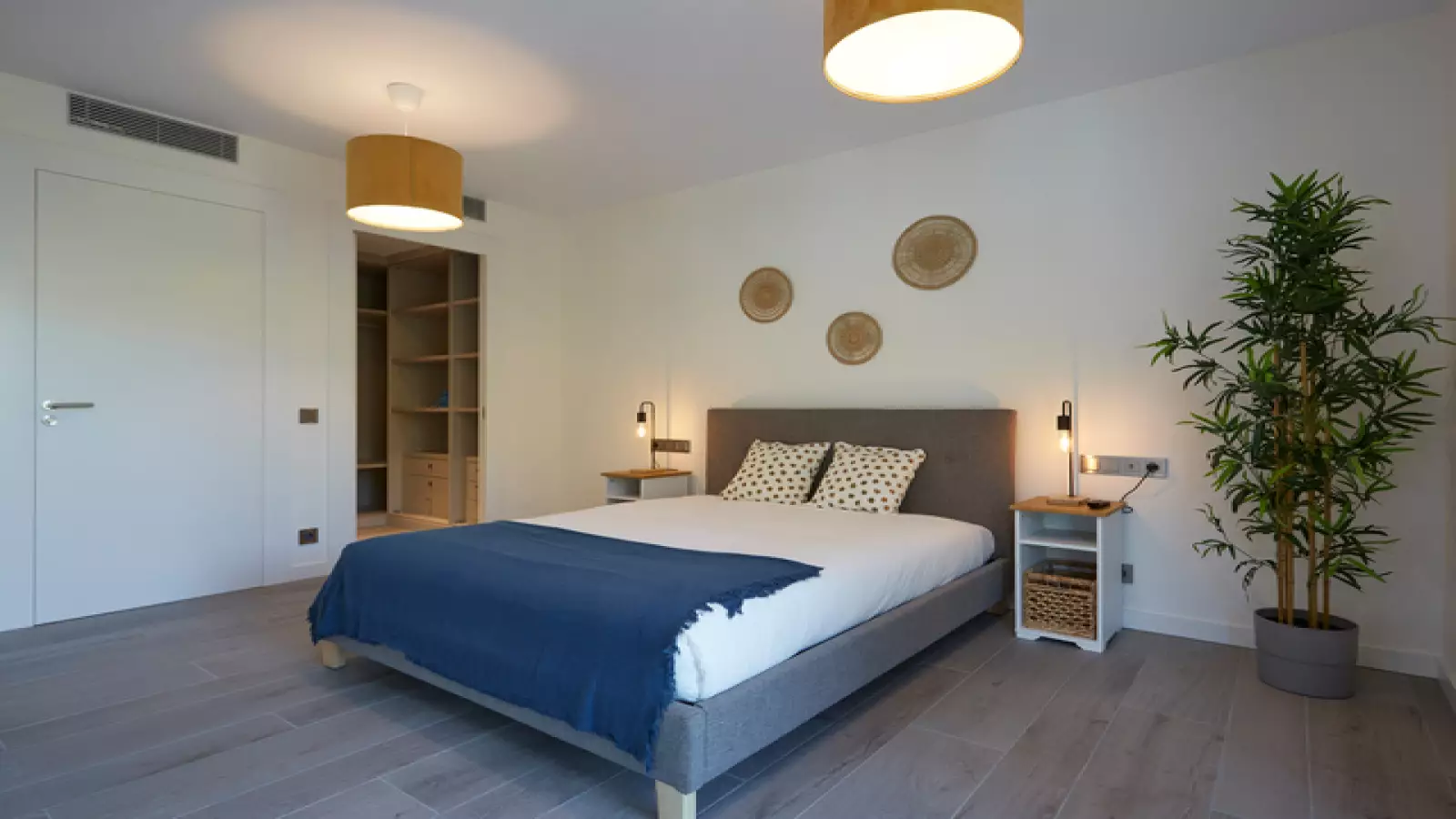 Furnished 1-bedroom flat in Esplugues, 80 m² · 4