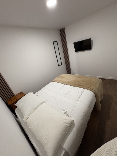 Room in a shared flat in Ciutat Vella · 4